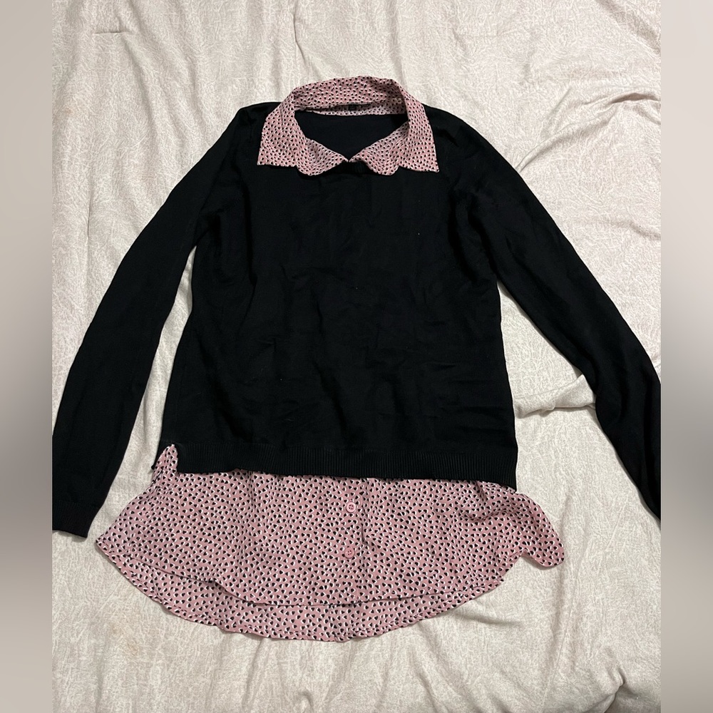 Adrianna Papell size small women’s long sleeve, collared shirt